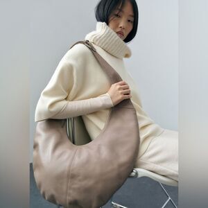 Mango HALF-MOON LEATHER BAG